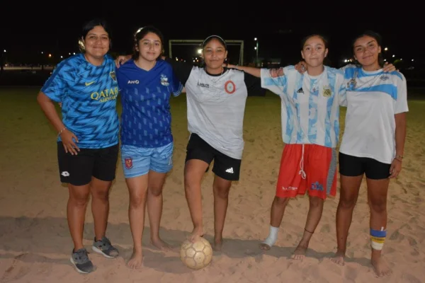 El fútbol femenino con equipo definido para los Juegos de Playa
