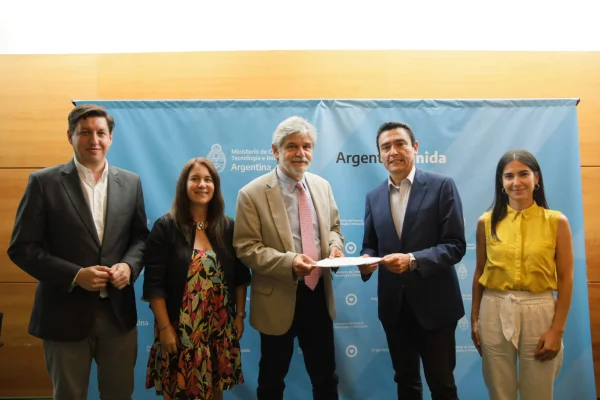 La Rioja firmó un importante acuerdo para el desarrollo científico y académico