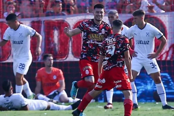 Independiente empató 1-1 ante Barracas Central y sigue sin levantar cabeza