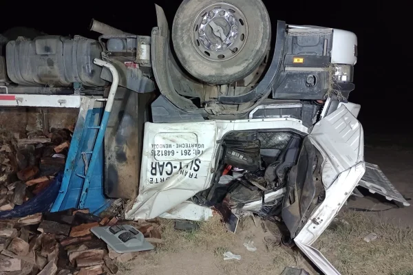 Murió un camionero en un vuelco cerca de Ulapes