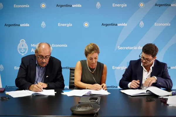 La Rioja firmó un acuerdo para regularizar su deuda energética