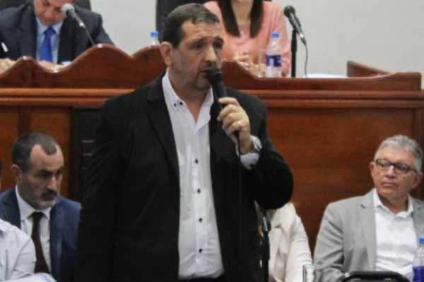 Mauricio Morán cuestionó a los concejales por aprobar la suspensión del Estacionamiento Medido