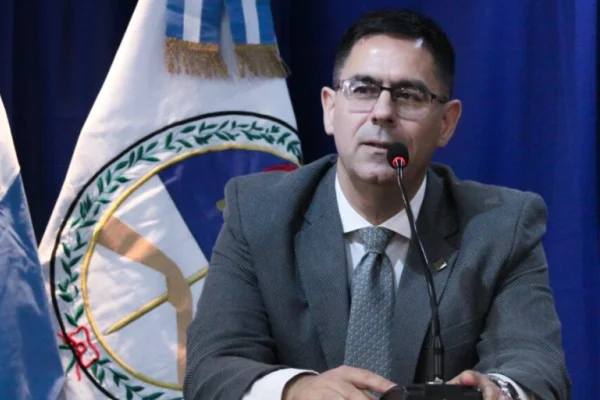 César Salcedo asume como rector