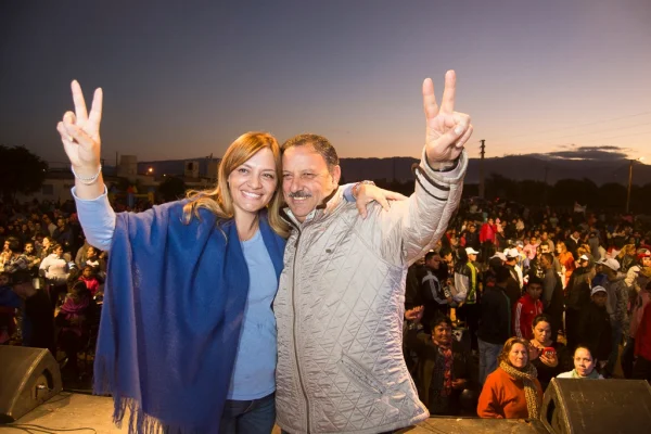 Ricardo Quintela irá por la reelección junto a Teresita Madera