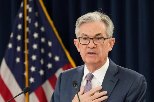 Por la crisis bancaria, la Reserva Federal subió la tasa de interés por novena vez consecutiva