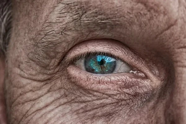Era ciego volvió a ver tras un autotrasplante de ojo en Italia: “Fue como si hubiera nacido de nuevo”
