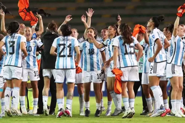 La Selección femenina de fútbol llega a La Rioja