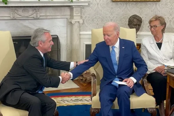 Alberto Fernández le pidió a Joe Biden que mantenga el respaldo ante el FMI