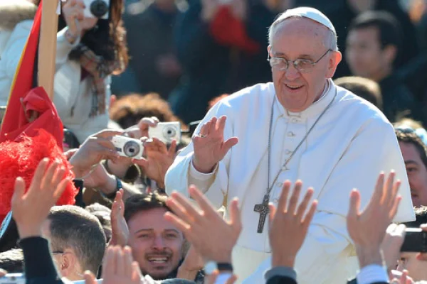 Francisco regresa este sábado al Vaticano y presidirá las celebraciones de Semana Santa