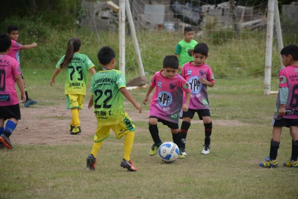 La secretaria de deportes participó de la apertura de la Liga Infantil de Fútbol
