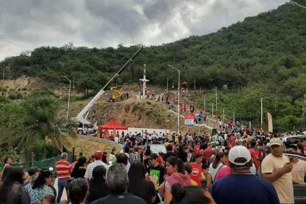 Entronizaron “El Cristo del Calvario” en Las Padercitas