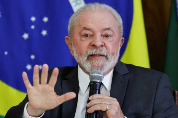 Brasil: Lula da Silva viaja a China para relanzar la relación entre ambos países