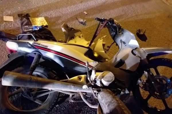 Dos motociclistas chocaron,sufrieron heridas y se negaron a la atención médica