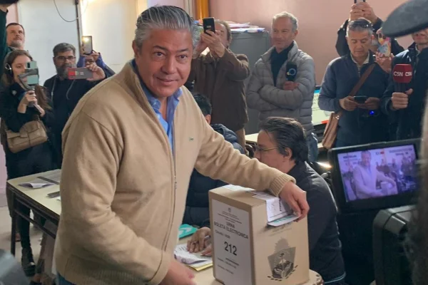 Felipe Álvarez felicitó al gobernador electo “Rolo” Figueroa
