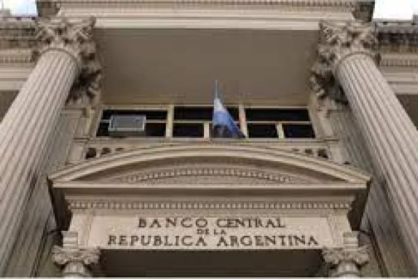 El Banco Central subió tasas de plazos fijos al 81%