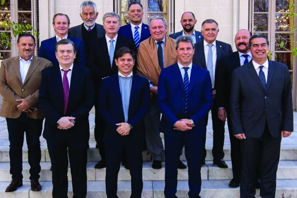 Los gobernadores peronistas respaldaron a Alberto Fernández