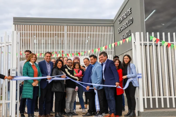 Ricardo Quintela inauguró un nuevo Centro de Desarrollo Infantil para el cuidado y alimentación de 144 niños