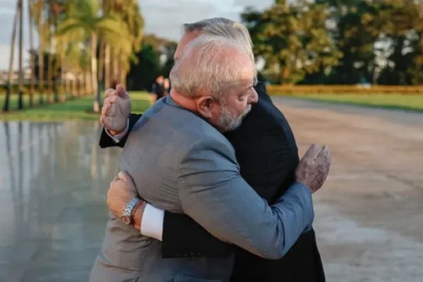 Lula Da Silva prometió ayudar a la Argentina