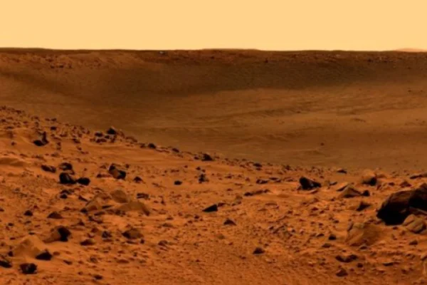China encontró evidencia de agua líquida en Marte