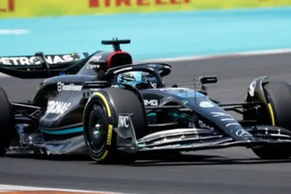 Mercedes dio la nota en los primeros libres del Gran Premio de Miami