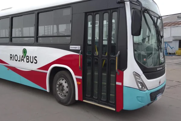 Rioja Bus brindará un servicio gratuito en Capital y Chilecito por el #7M