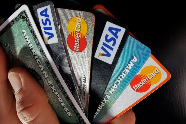 Creció 6,7% el uso de tarjetas de crédito en pesos en abril