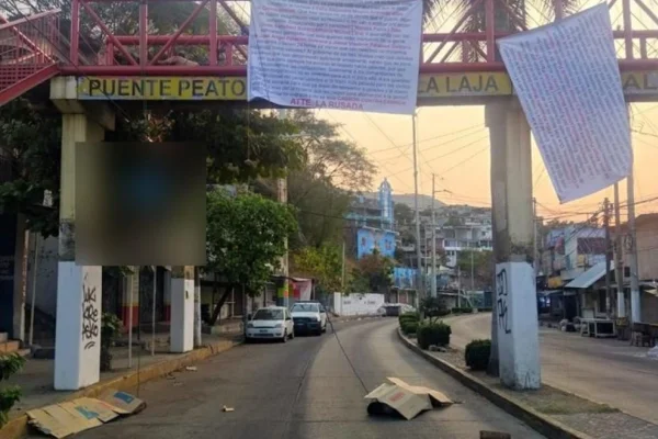 Brutal crimen narco en Acapulco: aparecieron cuatro cuerpos en un puente con signos de tortura