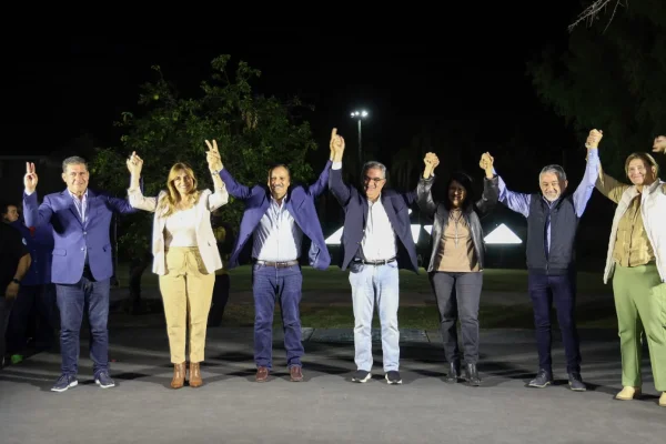 Ricardo Quintela fue reelecto con un contundente triunfo