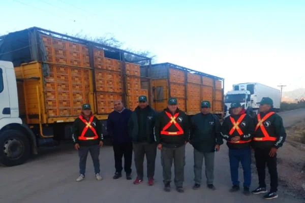 La empresa Granjas Riojanas de Chilecito levantó las medidas de fuerza