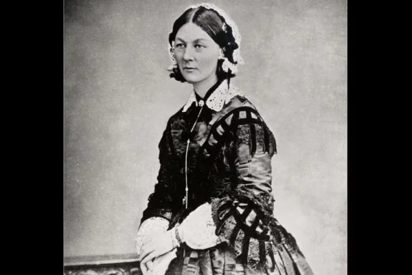 Día Internacional de la Enfermería: Florence Nightingale, la pionera que marcó la historia