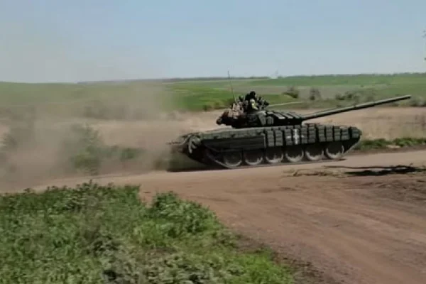 El jefe de los mercenarios de Putin dijo que el ejército ruso está huyendo de Bakhmut