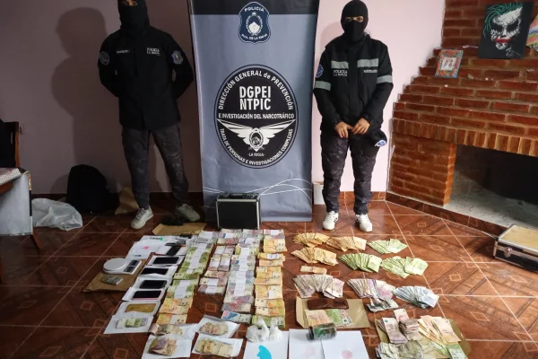 Golpe al Narcotrafico en La Rioja; secuestraron más de 4 millones de pesos, sustancias y armas de fuego