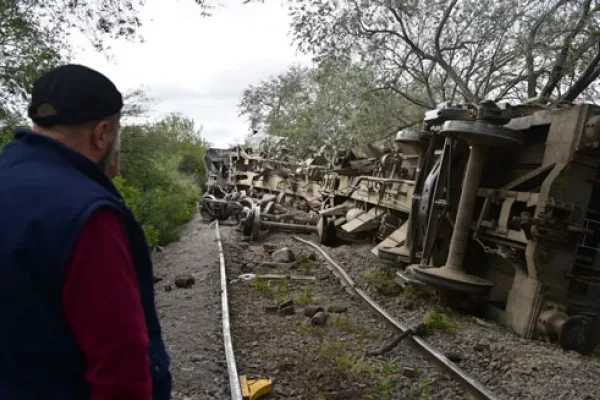 Susto en Córdoba: descarriló un tren de carga