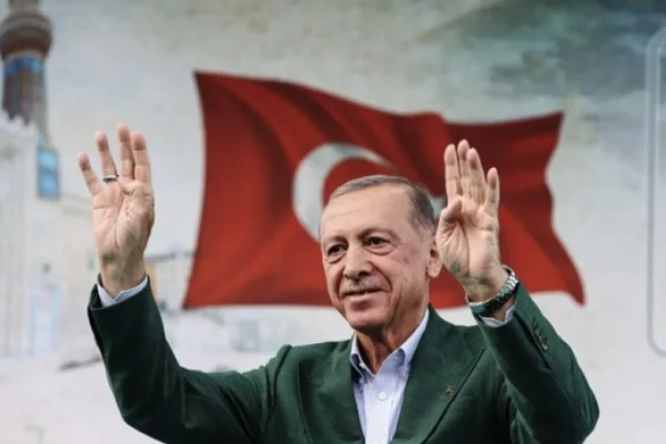 Erdogan se impuso en el balotaje y se perpetúa en el gobierno turco