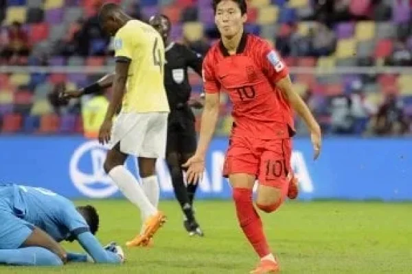 Corea eliminó a Ecuador en un partidazo y se metió en cuartos de final