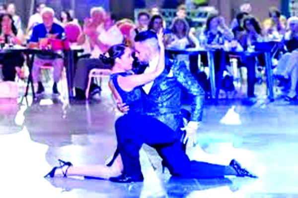 Continúa la capacitación para bailarines de tango