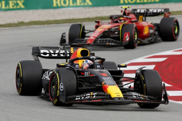 Max Verstappen se quedó con el Gran Premio de España y ratificó su dominio absoluto