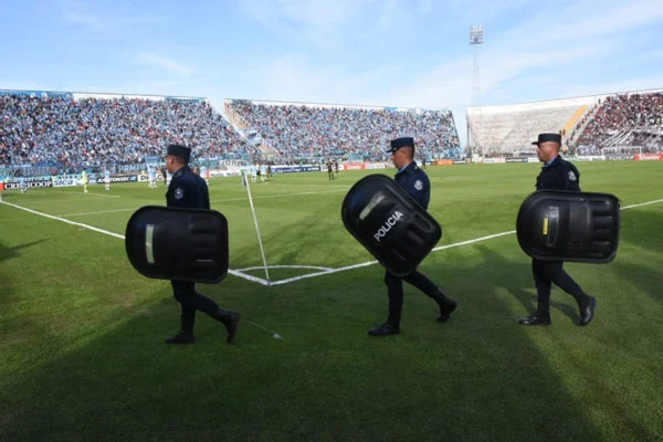 850 policías afectados por la Copa Argentina