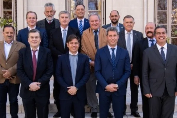 Los gobernadores peronistas se reúnen con mira a las PASO