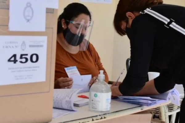 Tras los cierres de campaña, comenzó la veda electoral en las provincias de Tucumán, Mendoza, Corrientes y San Luis