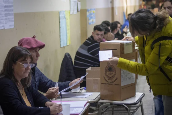 Con un 35% de concurrencia, se desarrollan con normalidad las elecciones en Chaco