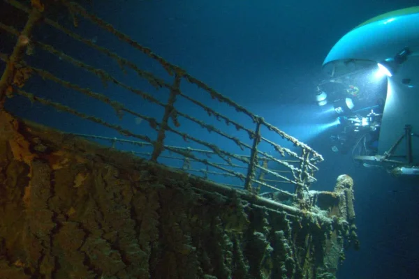 Desapareció un submarino que llevaba turistas para ver los restos del Titanic