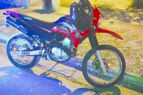 Motociclista grave tras caer del rodado en Capital