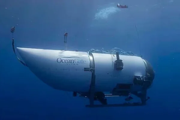 Los encargados del operativo de búsqueda del submarino dijeron que a los tripulantes les quedan “unas 40 horas” de oxígeno