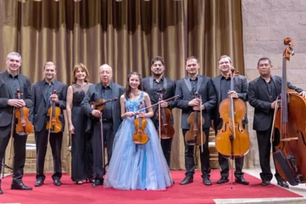 La inspiradora historia de la violinista argentina de 15 años que asombra al mundo