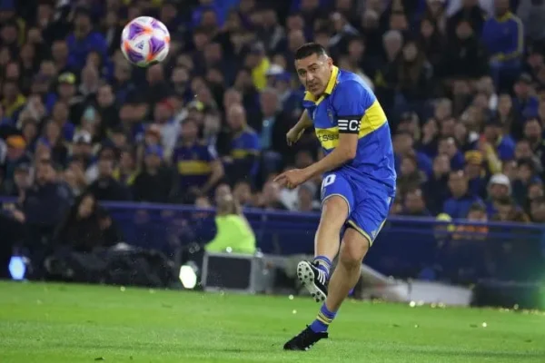 Riquelme tuvo su despedida de Boca en un show de goles y una noche emotiva