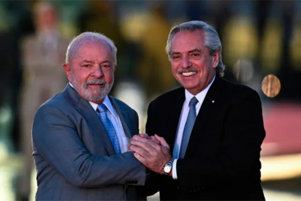 Alberto Fernández se reencuentra con Lula, su principal aliado regional en la negociación con el FMI