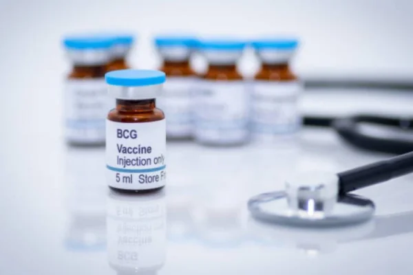 Se cumplen 102 años de la primera aplicación de la vacuna BCG