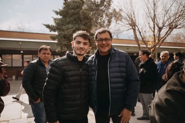 Rubén Uñac fue a votar junto a su hijo: 
