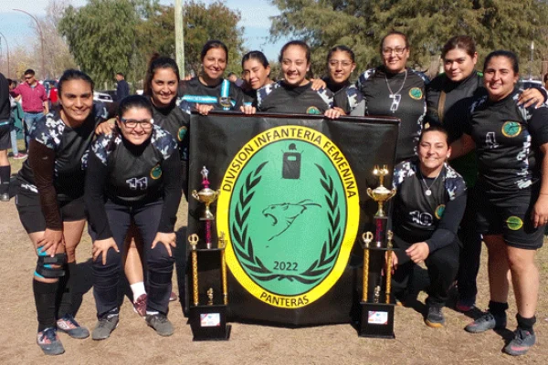 Infanteria, el implacable campeón del fútbol femenino de la Policia